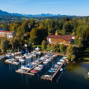yachthotel-chiemsee.com-bavaria.com/